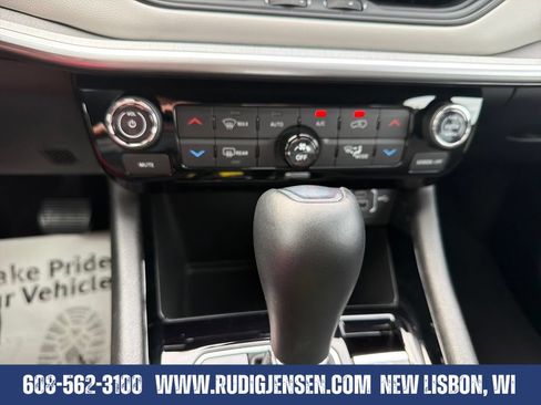 Used 2025 Jeep Compass Limited AWD/4WD image 17