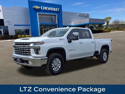 Used 2023 Chevrolet Silverado 3500 LTZ w/ LTZ Convenience Package image 4