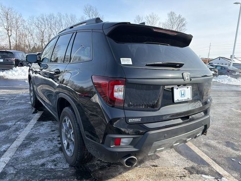 Certified 2023 Honda Passport TrailSport image 3