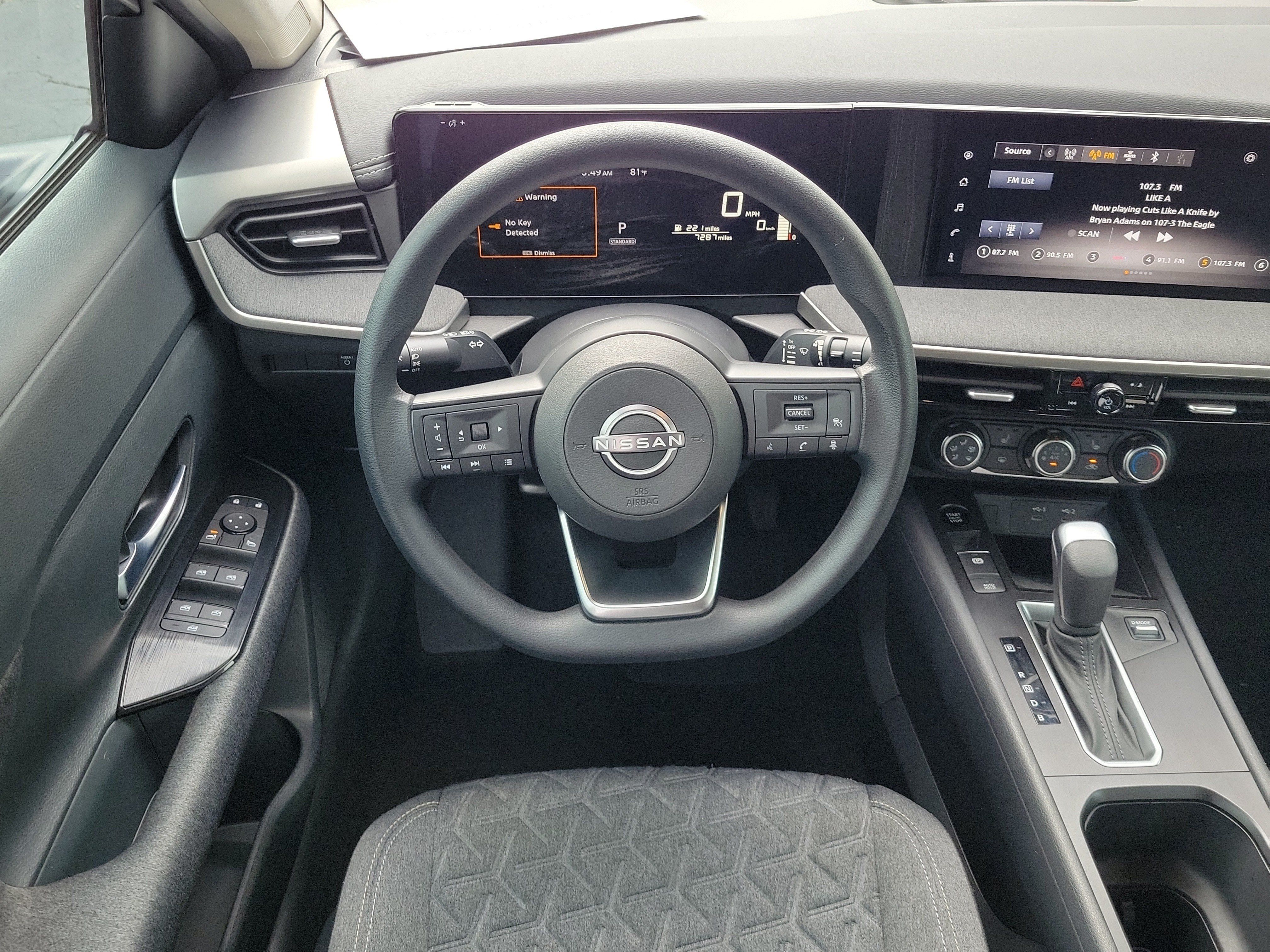 Certified 2025 Nissan Kicks SV w/ SV Premium Package FWD image 13