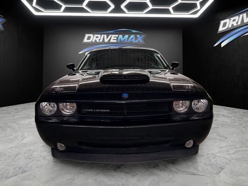 Used 2010 Dodge Challenger R/T w/ Mopar 10 Pkg RWD image 2