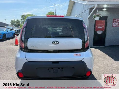Used 2016 Kia Soul w/ Convenience Package FWD image 4