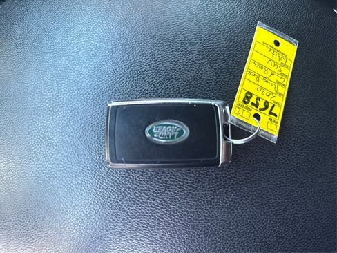 Used 2020 Land Rover Range Rover image 64