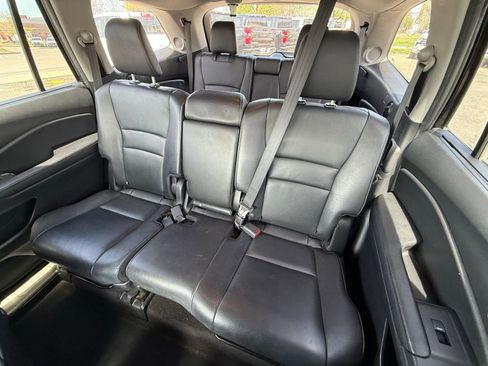 Used 2017 Honda Pilot Touring image 22