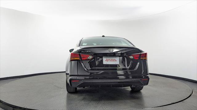 Used 2025 Nissan Altima 2.5 SV FWD image 7