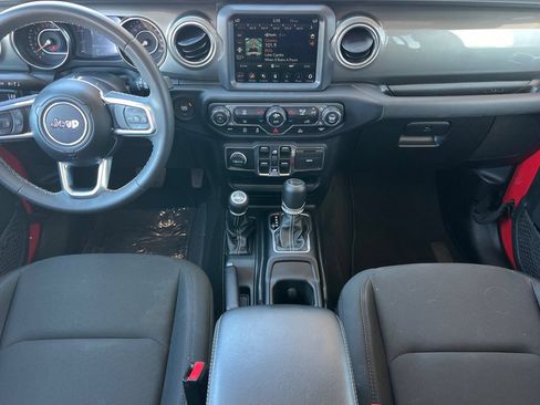 Used 2023 Jeep Wrangler Unlimited Sahara AWD/4WD image 14