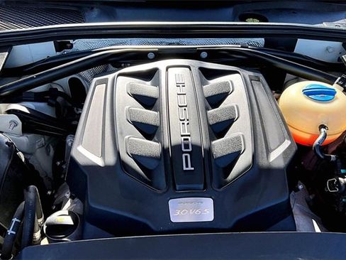 Used 2016 Porsche Macan S image 34