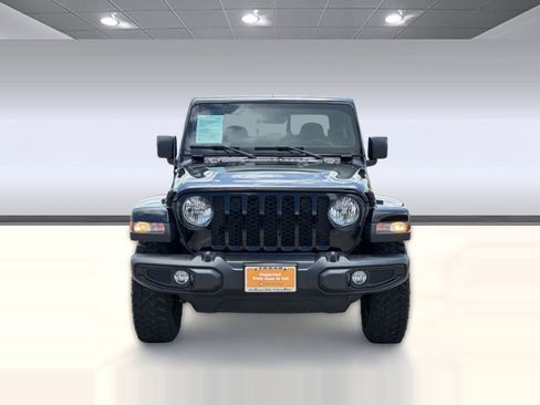 Used 2022 Jeep Gladiator Sport AWD/4WD image 6