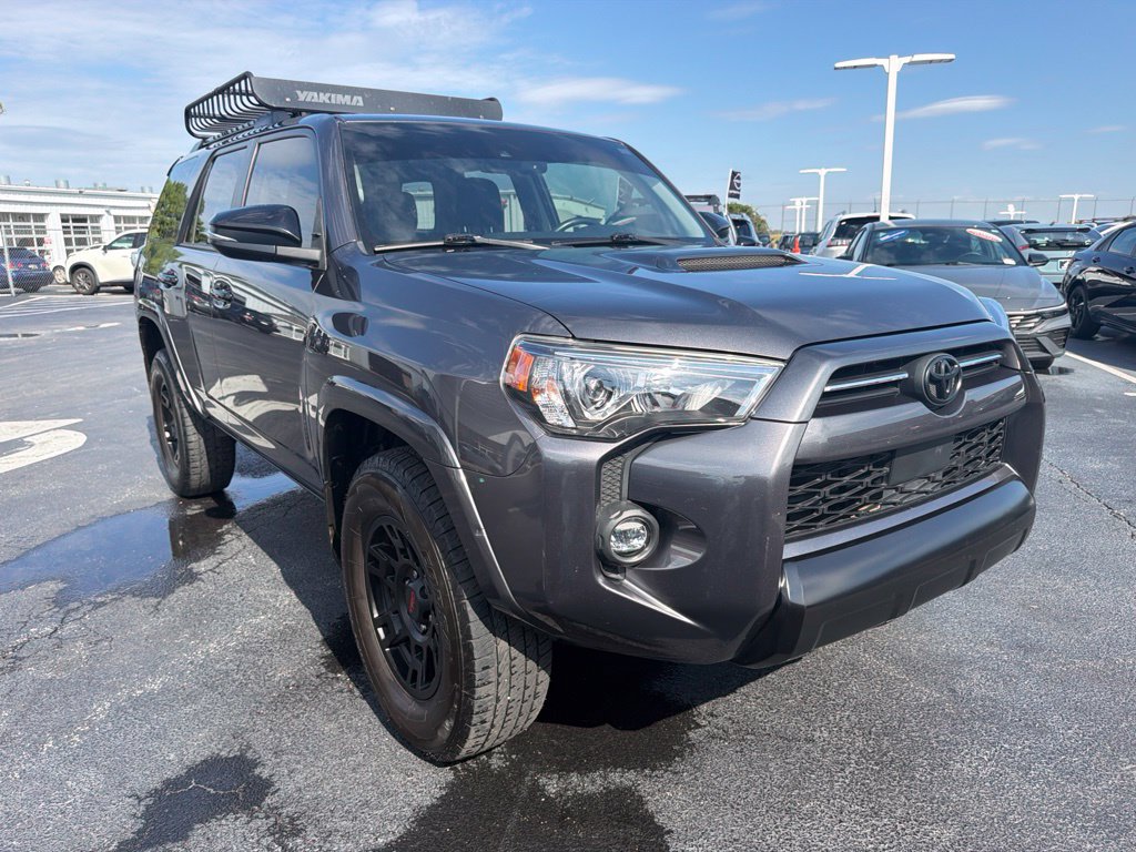 Used 2021 Toyota 4Runner Venture w/ Moonroof Package AWD/4WD image 8