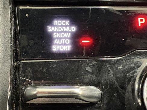 Used 2022 Jeep Grand Cherokee L Overland image 35