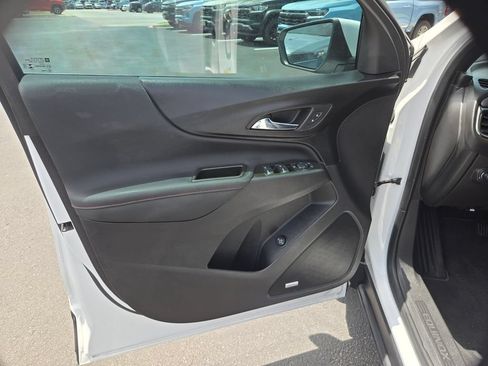 Certified 2023 Chevrolet Equinox RS w/ RS Leather Package FWD image 12
