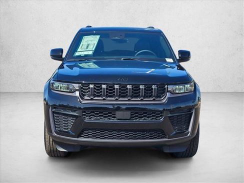New 2026 Jeep Grand Cherokee Altitude AWD/4WD image 6
