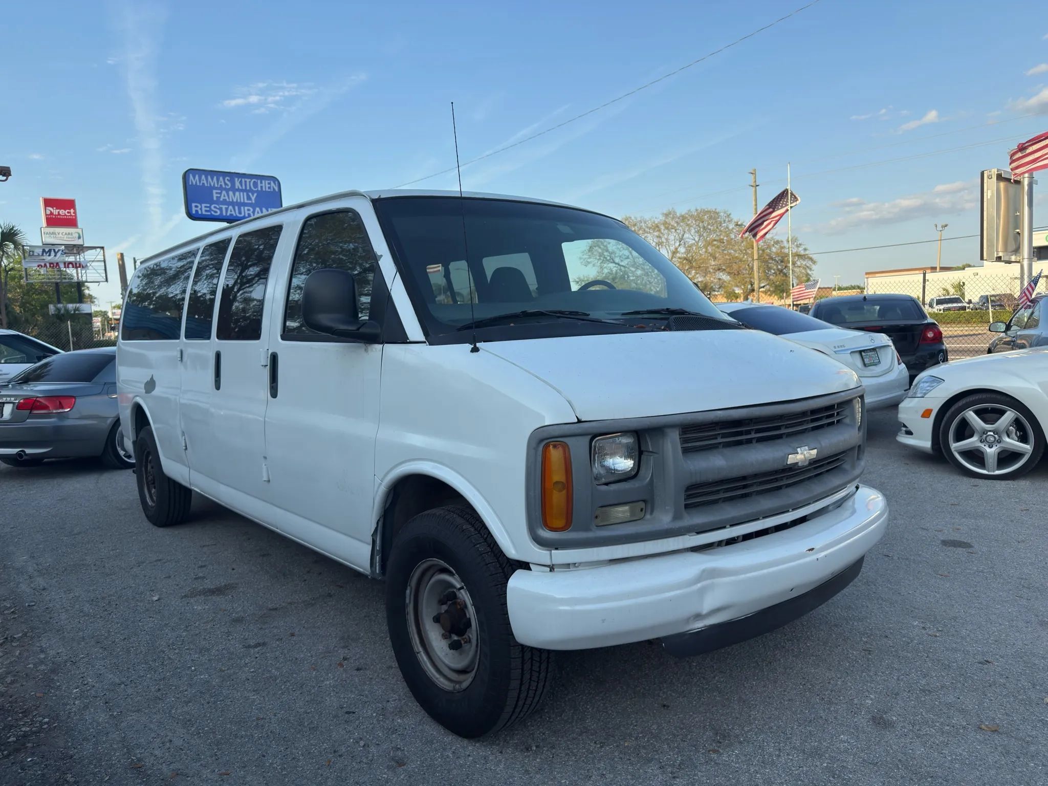 Used 2002 Chevrolet Express 3500 Extended Passenger RWD image 4