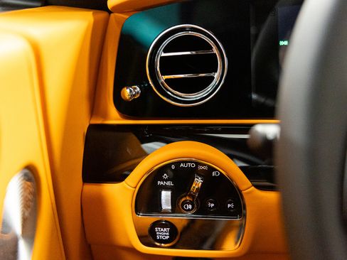 New 2026 Rolls-Royce Spectre image 22