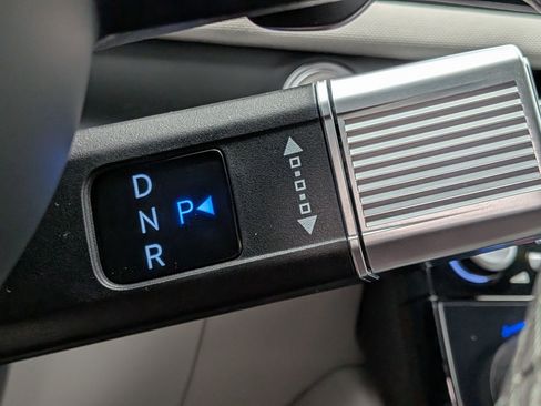 New 2025 Hyundai Tucson Limited image 14