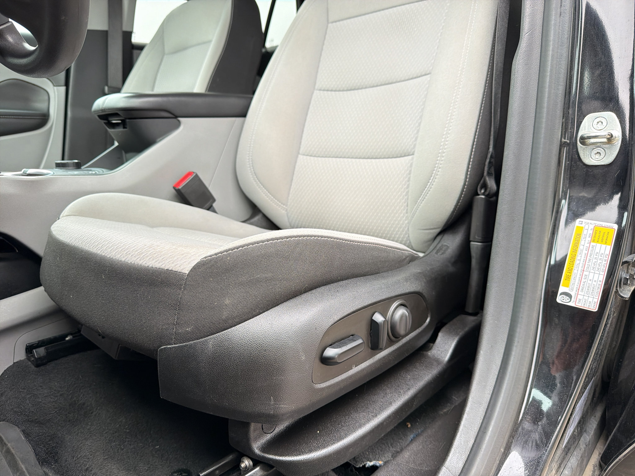 Used 2022 GMC Terrain SLE w/ Driver Convenience Package AWD/4WD image 7