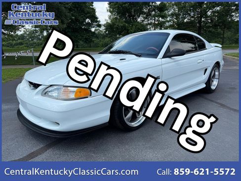 Used 1994 Ford Mustang GT RWD image 1