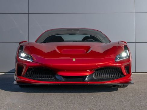 Certified 2022 Ferrari F8 Tributo RWD image 4