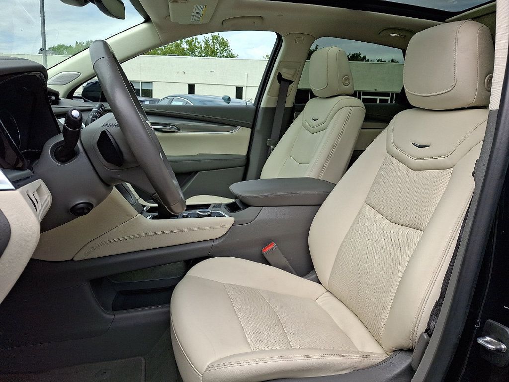 Used 2021 Cadillac XT5 Premium Luxury AWD/4WD image 15