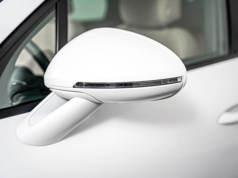 Certified 2026 Porsche Macan AWD/4WD image 28