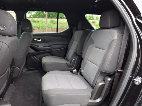 Certified 2023 Chevrolet Traverse LT AWD/4WD image 11