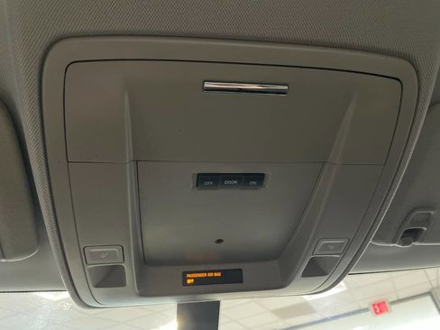 Used 2014 GMC Sierra 1500 4x4 Regular Cab w/ Sierra Convenience Package image 29