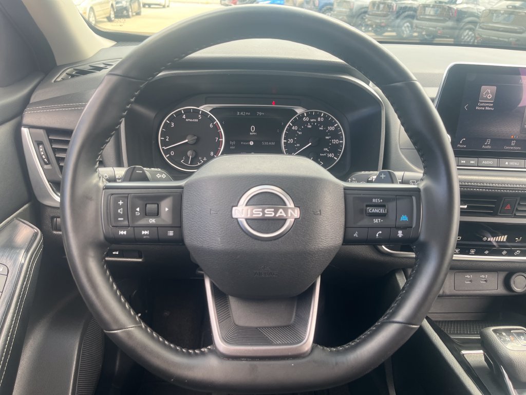 Certified 2025 Nissan Rogue SV AWD/4WD image 16
