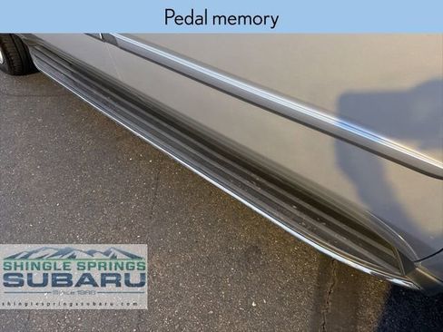 Used 2017 Cadillac Escalade ESV Luxury image 19