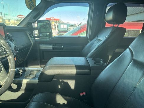 Used 2016 Ford F350 Lariat w/ Chrome Package image 7