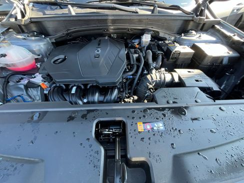 Used 2024 Kia Sportage LX image 32