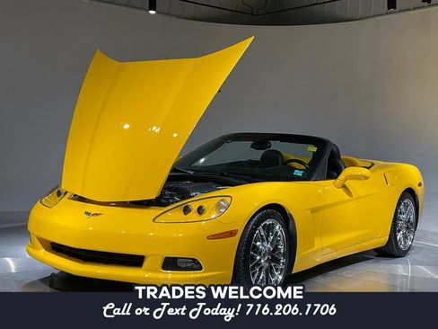 Used 2005 Chevrolet Corvette Convertible w/ Preferred Equipment Group RWD image 25