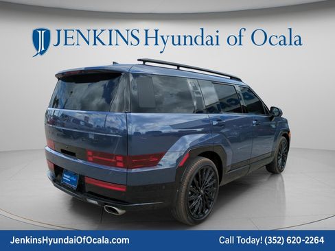 Certified 2025 Hyundai Santa Fe Calligraphy FWD image 3
