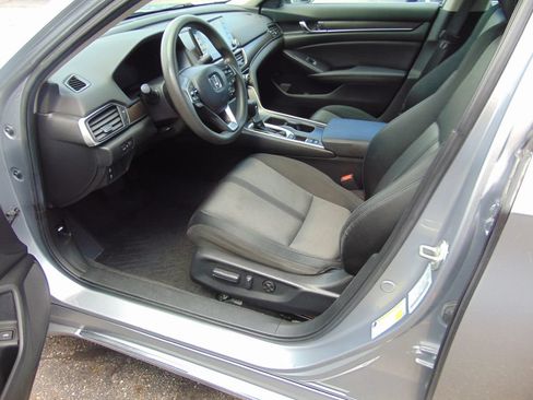 Used 2020 Honda Accord EX image 2