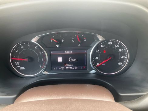 Used 2023 GMC Acadia SLT AWD/4WD image 24