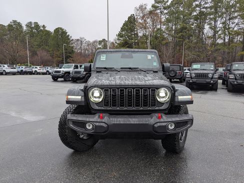 Used 2026 Jeep Wrangler Unlimited Rubicon w/ Technology Group image 2