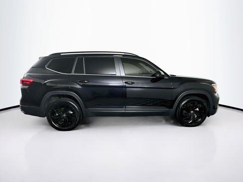 Used 2023 Volkswagen Atlas SE w/ Black Wheel Package FWD image 10