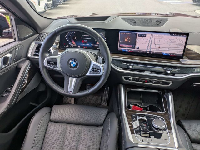Used 2026 BMW X6 xDrive40i AWD/4WD image 16
