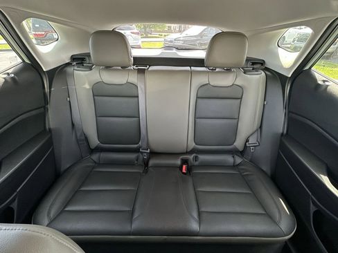 Used 2024 Chevrolet Trax ACTIV w/ Sunroof Package FWD image 21