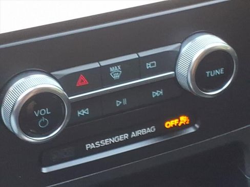 Used 2024 Ford Edge SEL image 28