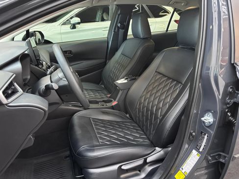 Used 2024 Toyota Corolla LE FWD image 5
