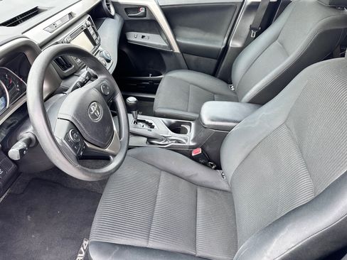 Used 2015 Toyota RAV4 LE w/ Four Season Floor Mat Package image 4