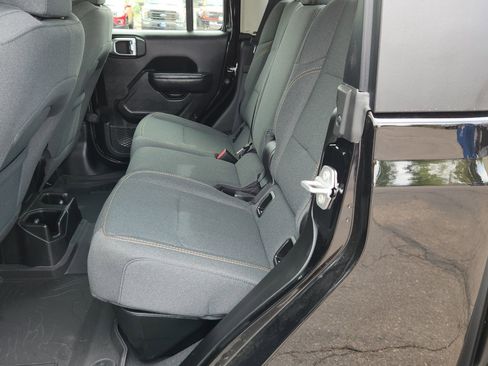 Used 2026 Jeep Gladiator Sport image 27