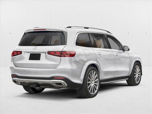 New 2026 Mercedes-Benz GLS 580 4MATIC image 2
