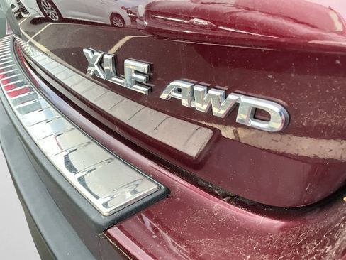 Used 2018 Toyota Highlander XLE w/ Protection Package #3 image 19