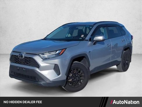 Used 2024 Toyota RAV4 XLE FWD image 1