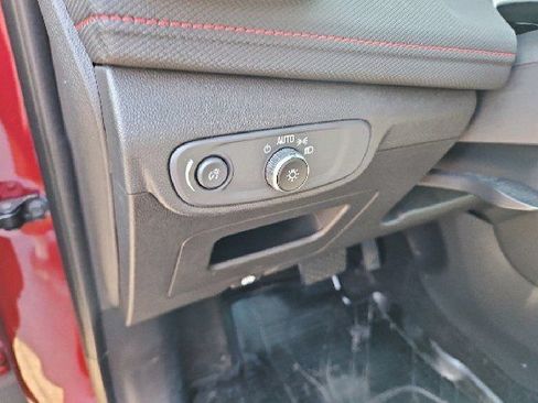 Used 2025 Chevrolet TrailBlazer RS w/ Convenience Package FWD image 25
