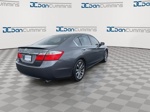 Used 2015 Honda Accord Sport image 8