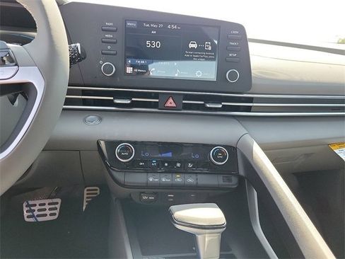 New 2025 Hyundai Elantra Sport image 11