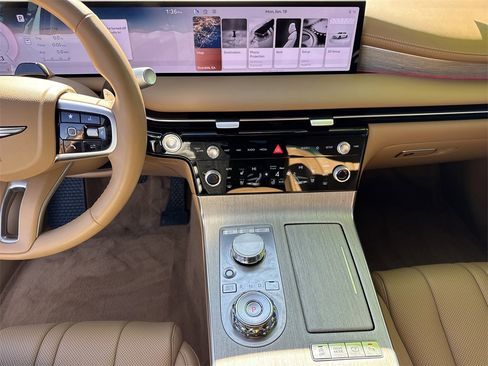 Used 2025 Genesis G80 2.5T Advanced image 28