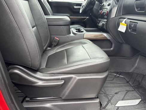 Used 2019 Chevrolet Silverado 1500 RST image 13